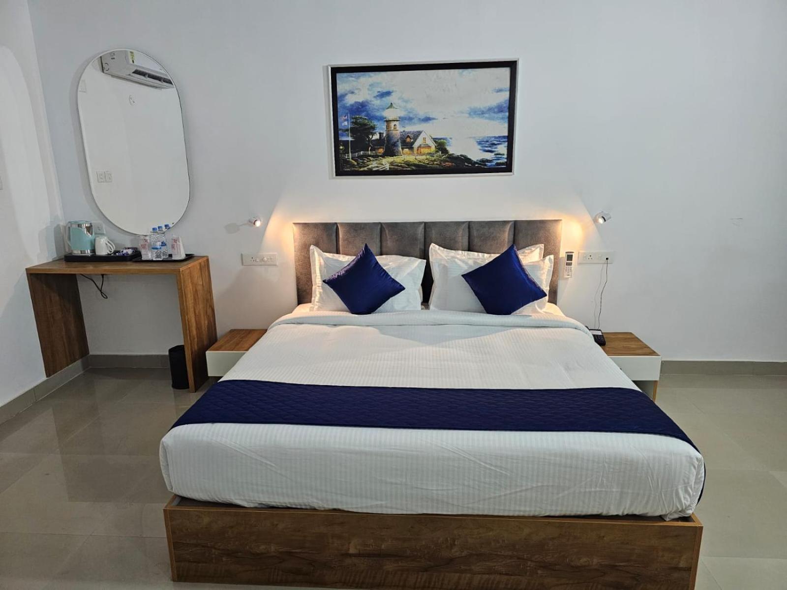 Pearl Residency Hotel Ayoor Luaran gambar