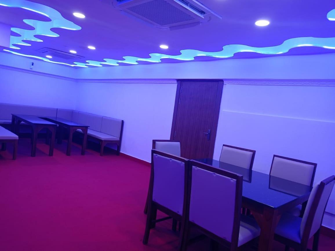 Pearl Residency Hotel Ayoor Luaran gambar